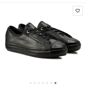 Converse leather low sneakers